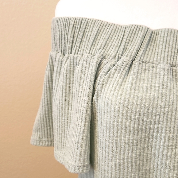 EUC Liberty Love Size Medium Blouse in Light Green - Picture 4 of 10